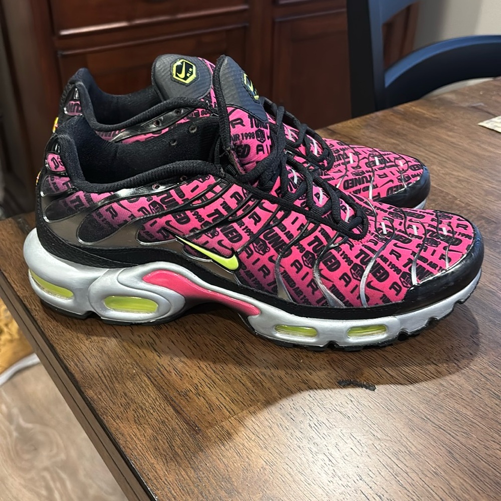 Nike Air Max Plus Mercurial XXV Mens 11.5 Volt Black/Hyper Pink Trainers